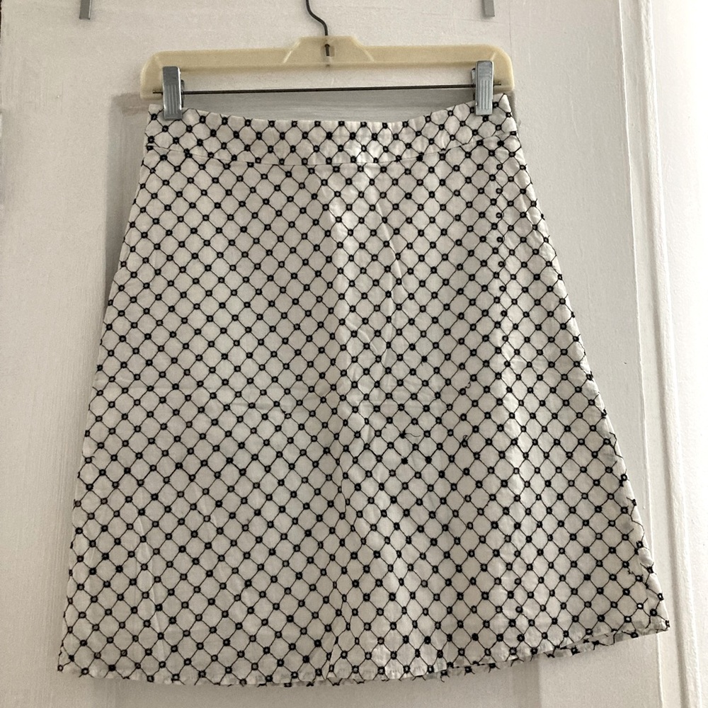 A-Line white & black skirt